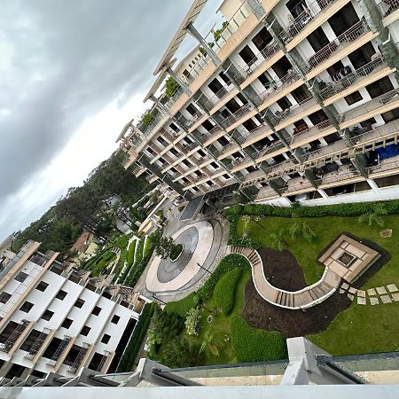 Near Johnhay Minesview Fast Wi-Fi Netflix Balcony Daire Baguio City Dış mekan fotoğraf