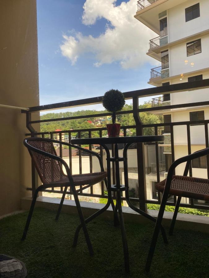 Near Johnhay Minesview Fast Wi-Fi Netflix Balcony Daire Baguio City Dış mekan fotoğraf