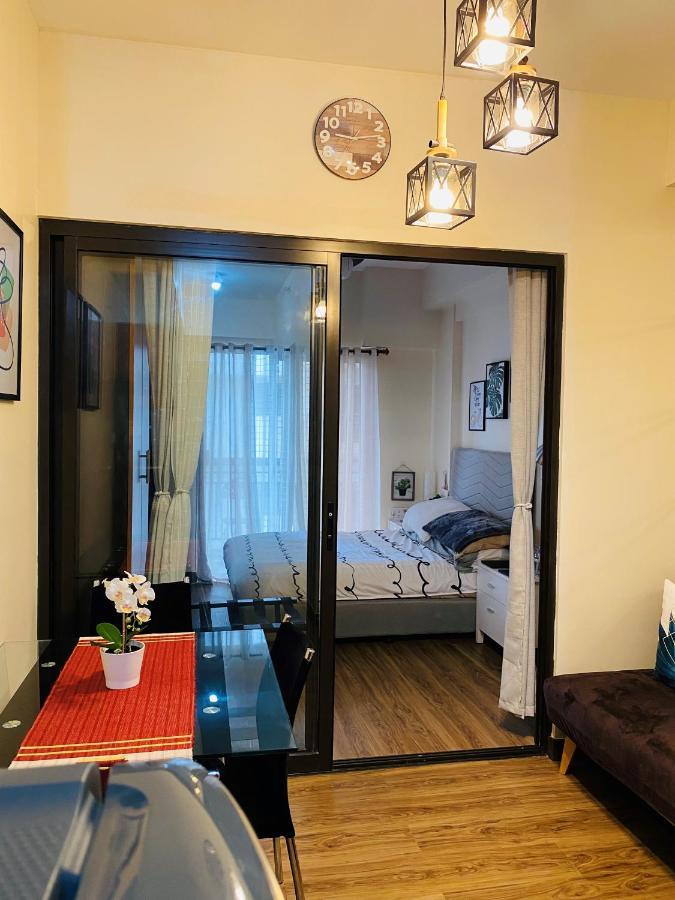 Near Johnhay Minesview Fast Wi-Fi Netflix Balcony Daire Baguio City Dış mekan fotoğraf