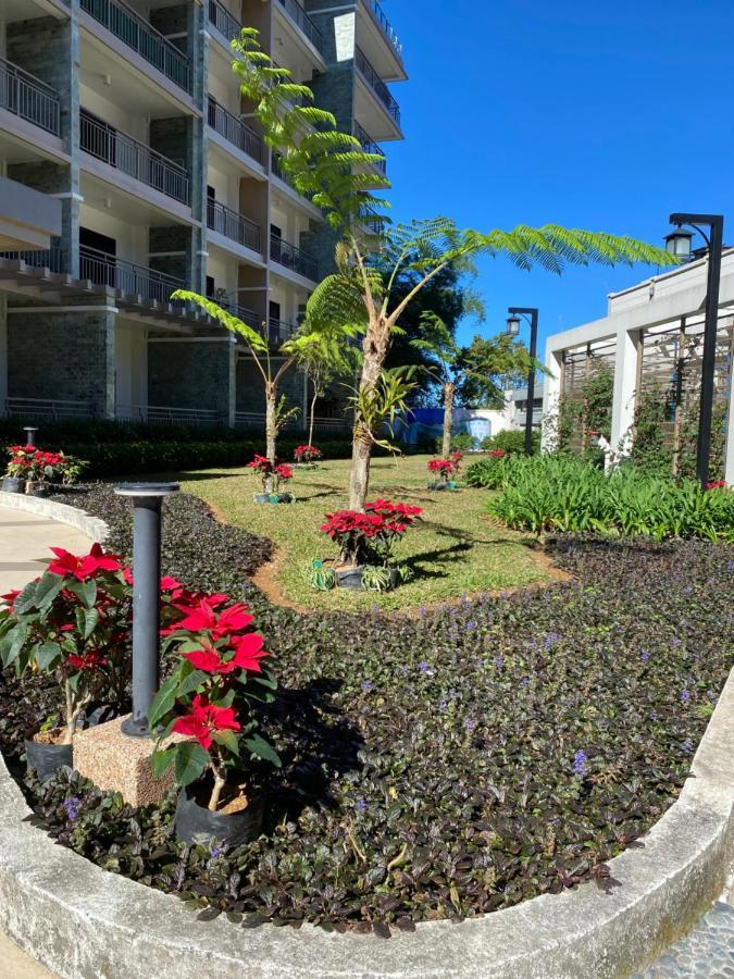 Near Johnhay Minesview Fast Wi-Fi Netflix Balcony Daire Baguio City Dış mekan fotoğraf