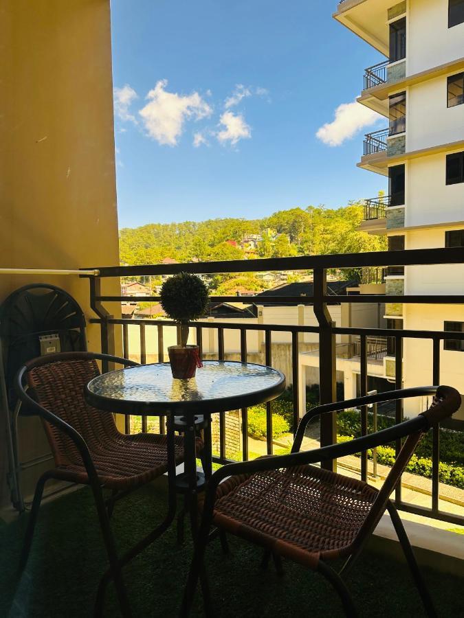 Near Johnhay Minesview Fast Wi-Fi Netflix Balcony Daire Baguio City Dış mekan fotoğraf